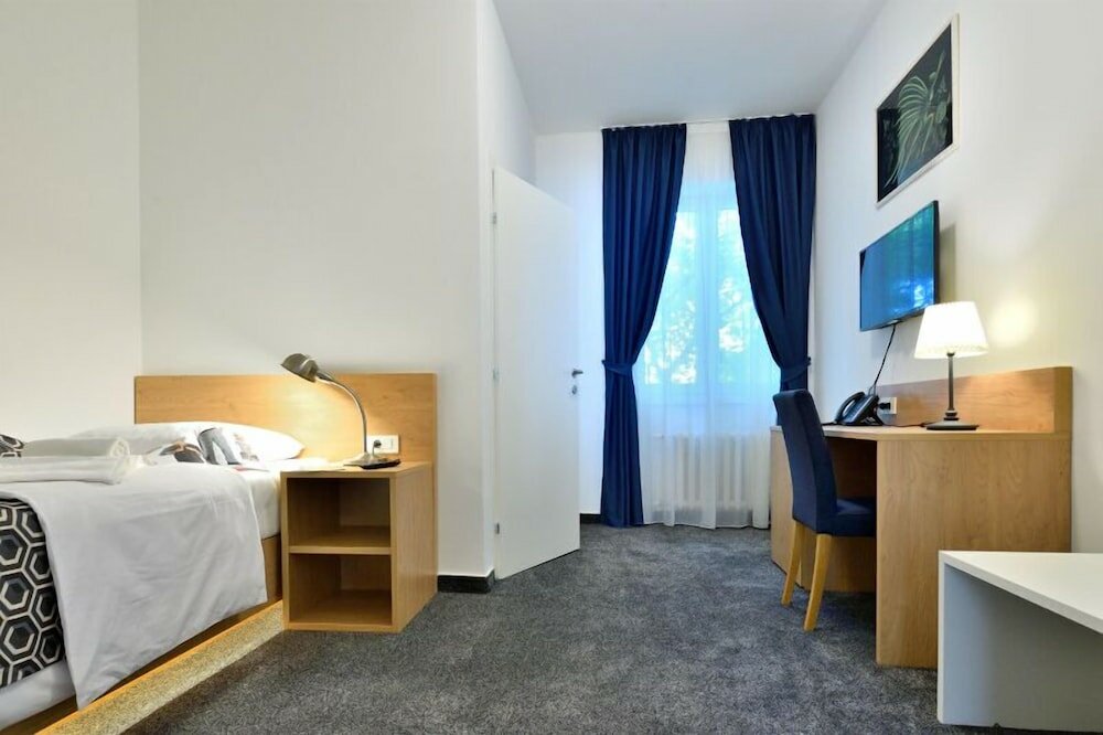 Фото Hotel Orient Zagreb