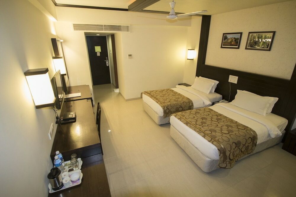 Фото Hotel Grand International