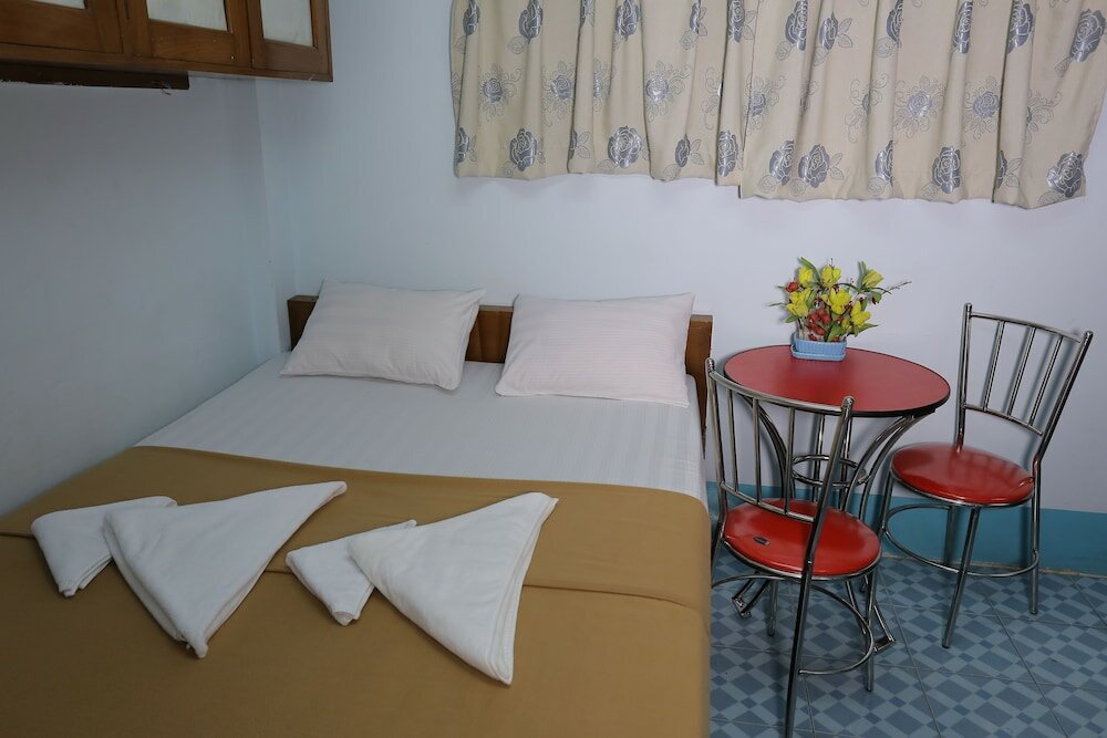 Фото Chan Myae Thar Guest House Yangon