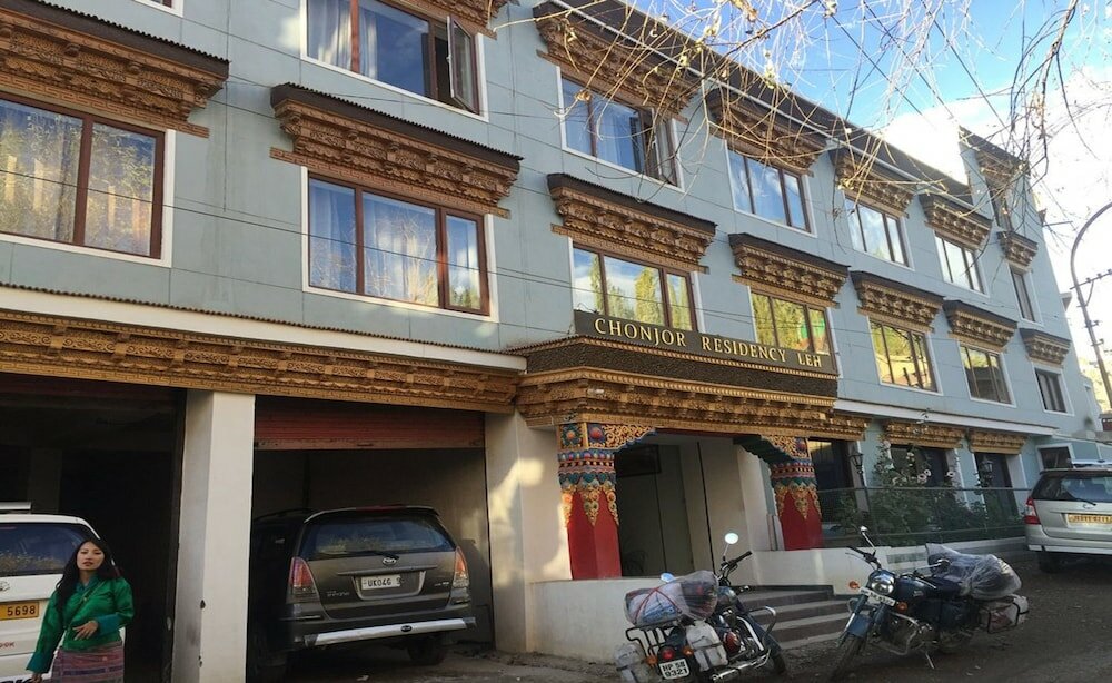 Фото Tih Hotel Chonjor Residency