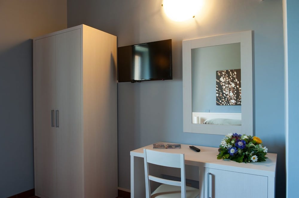 Фото Hotel Capranica