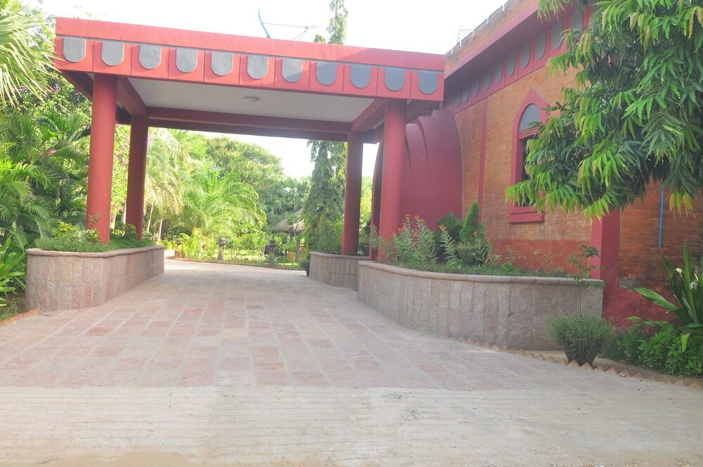 Фото Kaytumadi Dynasty Hotel