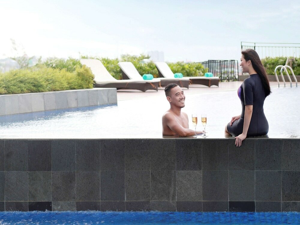 Фото Novotel Samator Surabaya Timur