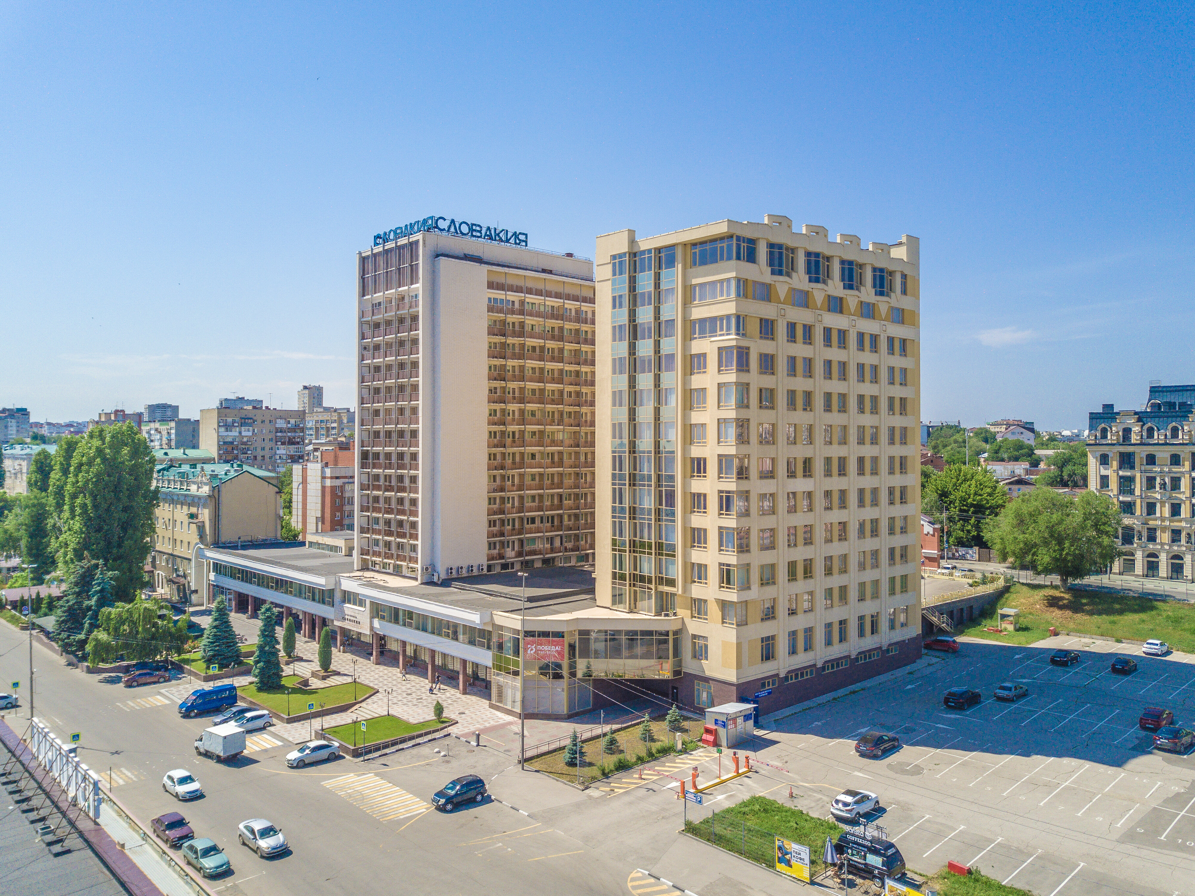 Фото отеля 1