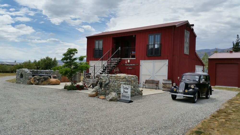 Фото River Rock Estate