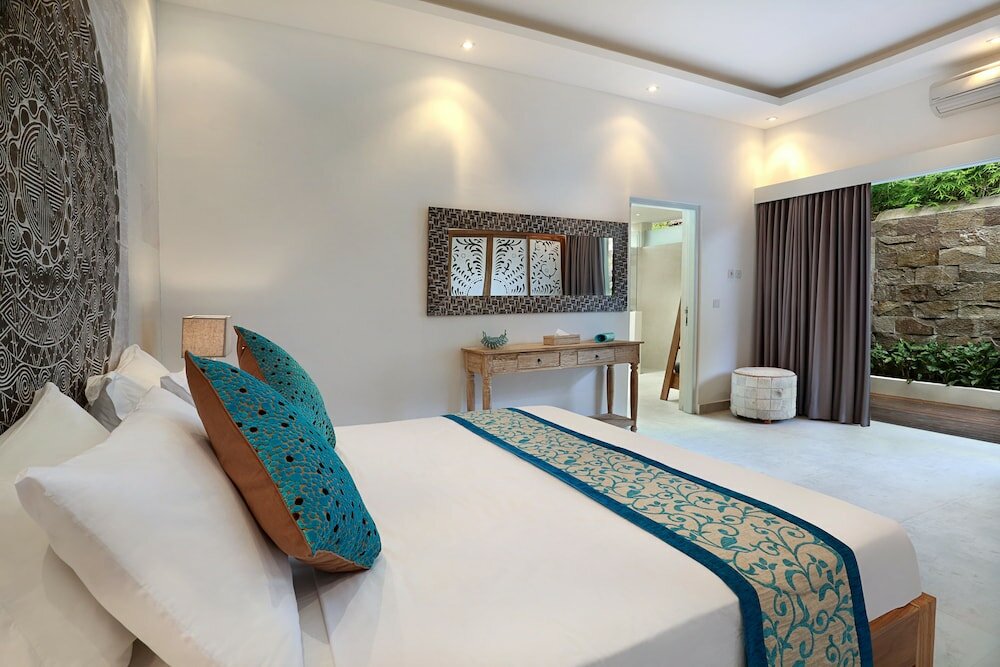 Фото Seminyak White Design Villa