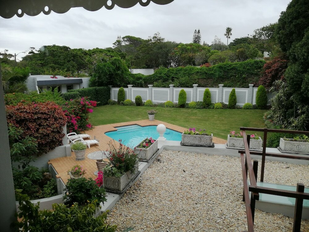 Фото Pug and Putter