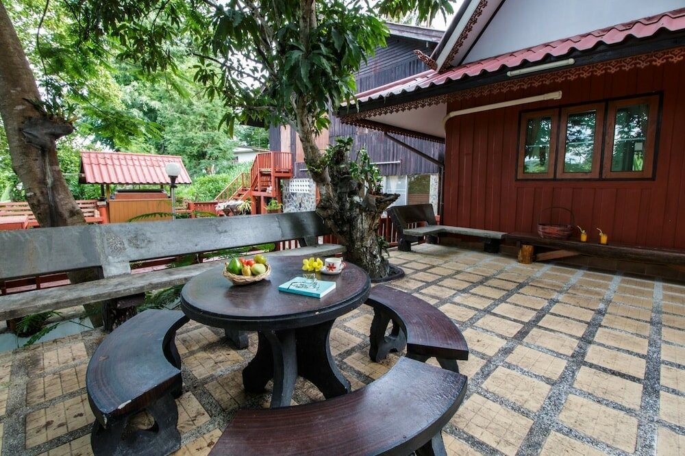 Фото Mitkhoonyoum Hotel