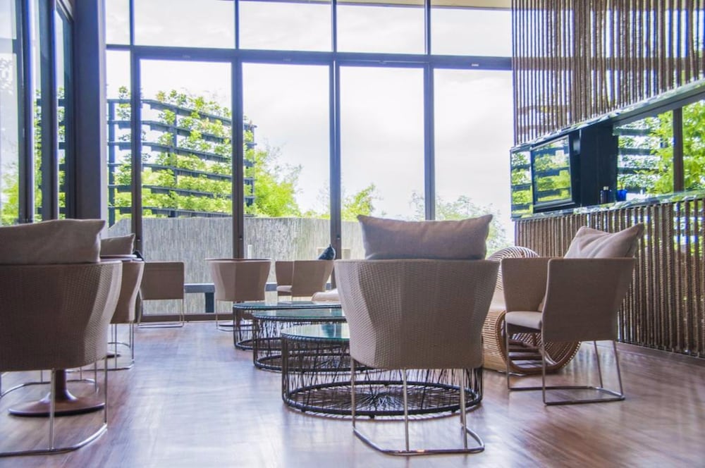 Фото Beachfront Sea View Baan Plai Haad