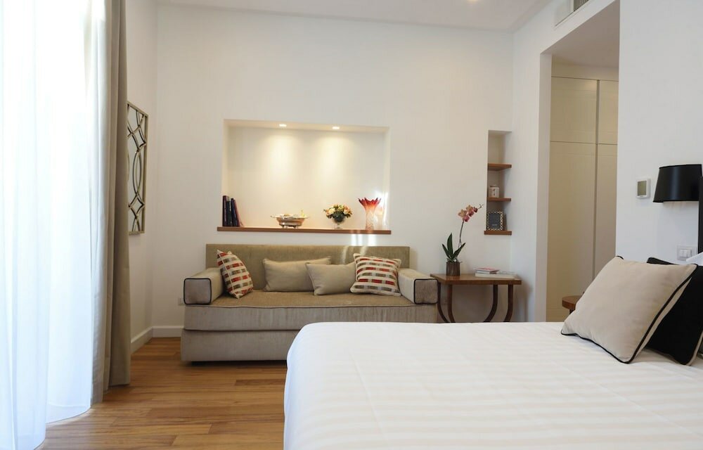 Фото 900 Piazza del Popolo