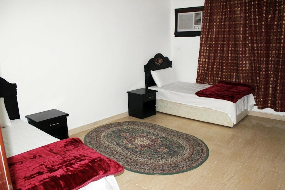 Фото Al Eairy Furnished Apartments Qassim 1