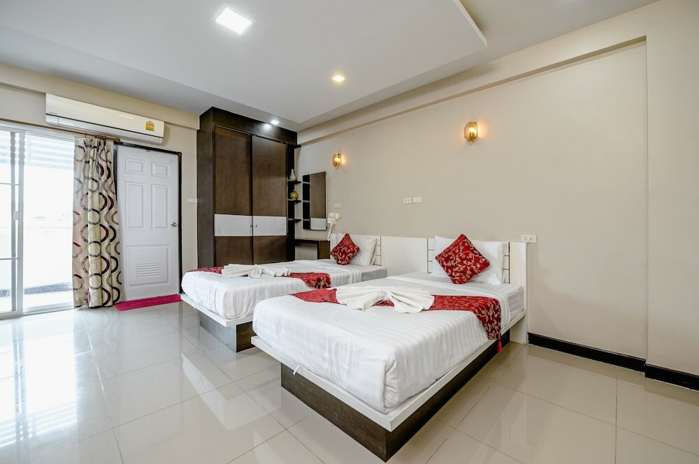Фото Gold Airport Suites