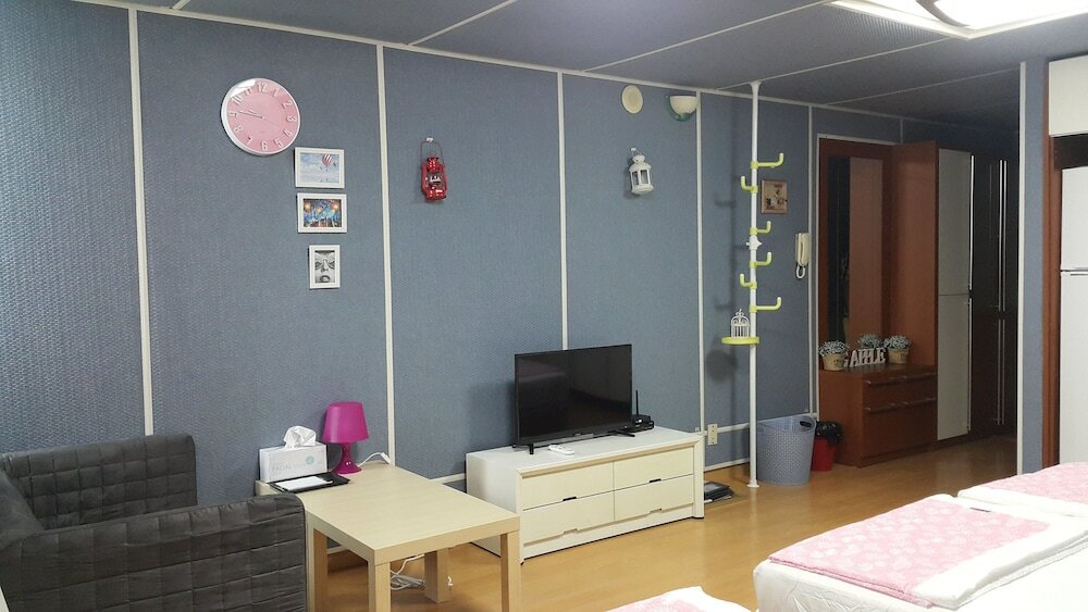 Фото Hongstay in Hongdae