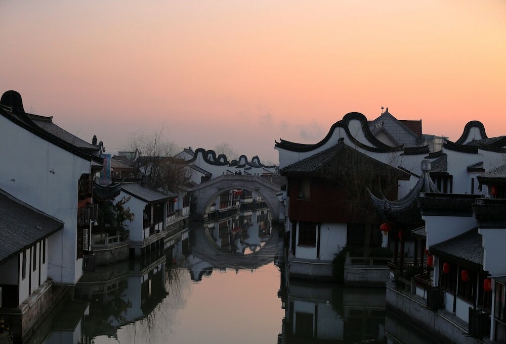 Фото Graceland Garden Court Hotel