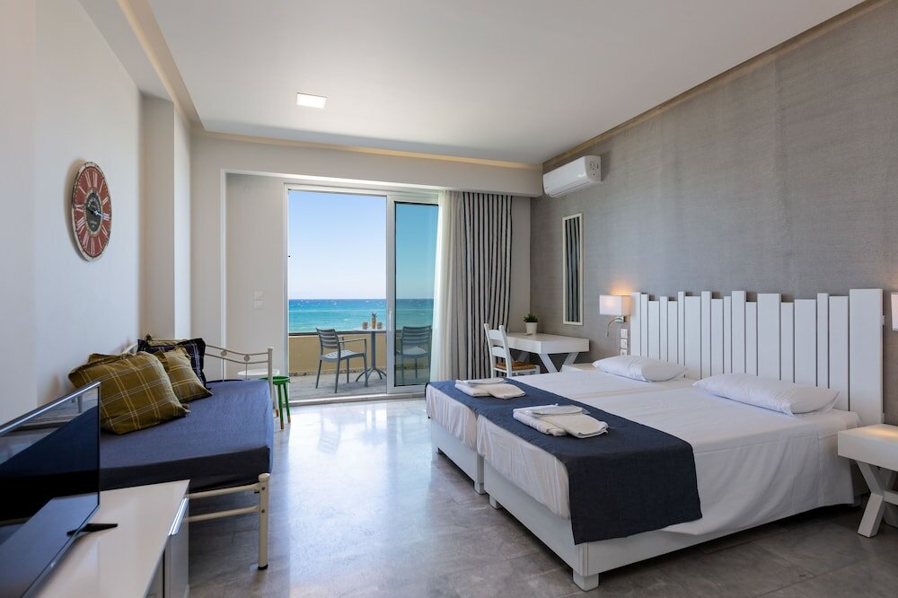 Фото Meltemi Coast Suites