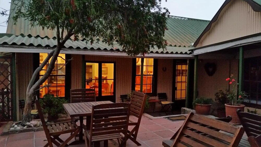 Фото Bedrock Lodge