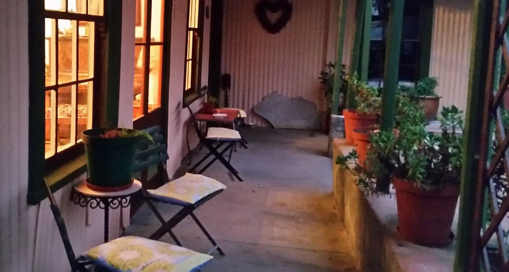 Фото Bedrock Lodge