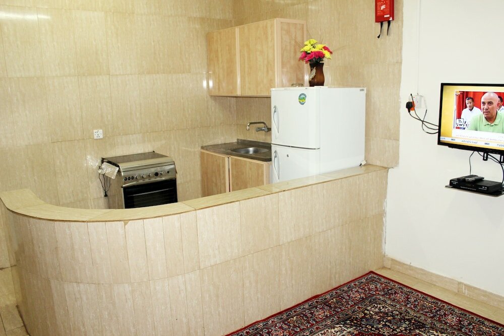 Фото Al Eairy Furnished Apartments Qassim 4