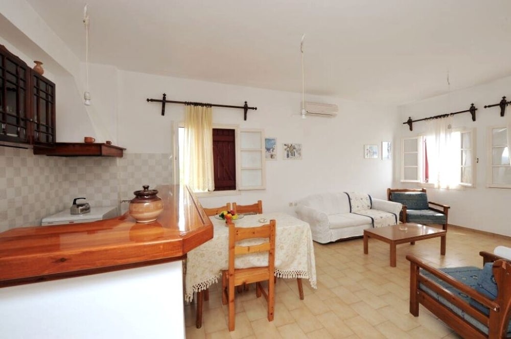 Фото Rallis Apartments