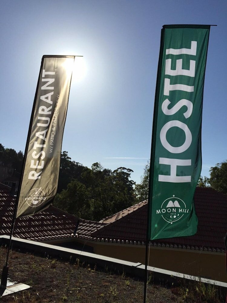 Фото Moon Hill Hostel