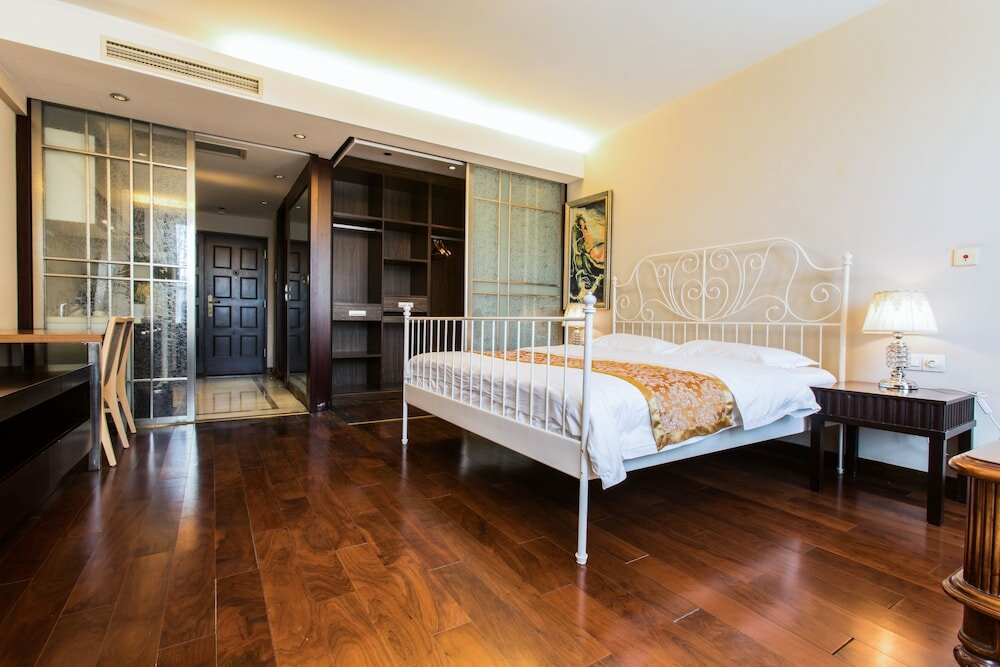 Фото World City Jiamei Service Apartment