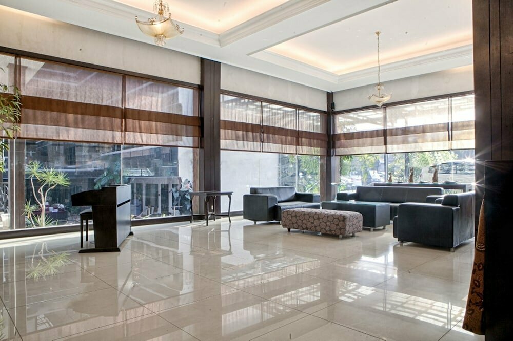 Hotel RedDoorz Plus near Floating Market Lembang, West Java, photo