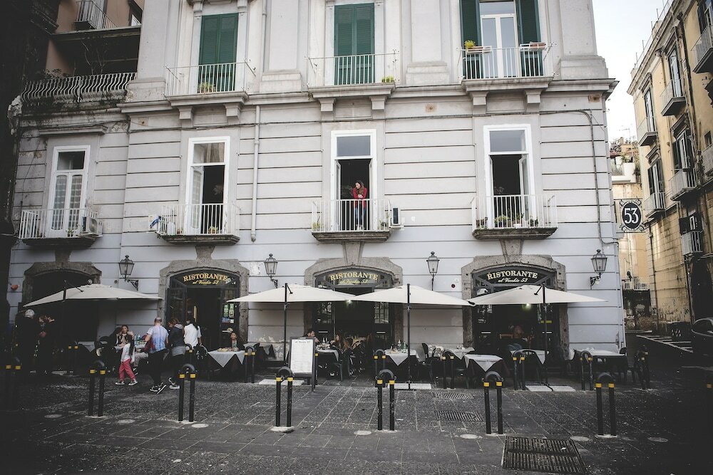 Фото B&b Le 4 Stagioni Dante's Suites