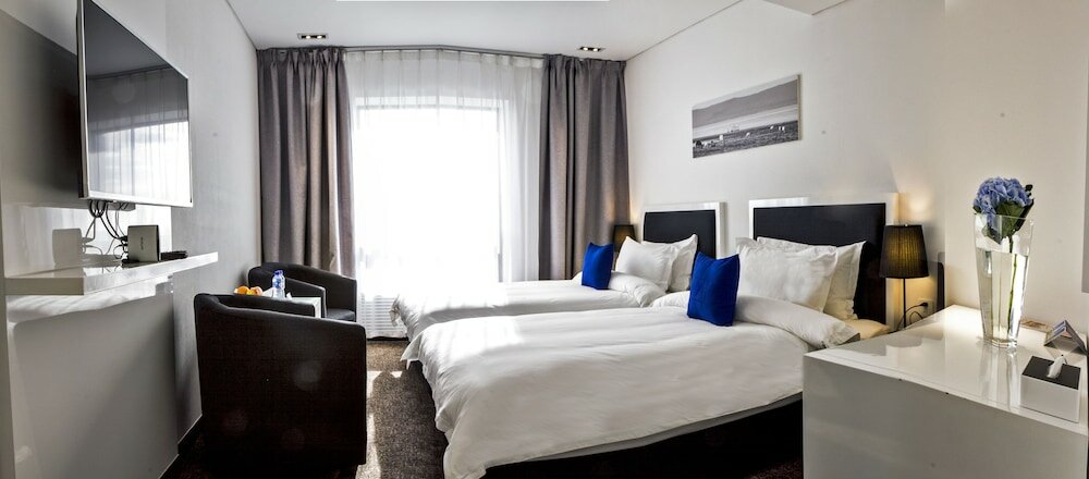 Фото Khuvsgul Lake Hotel