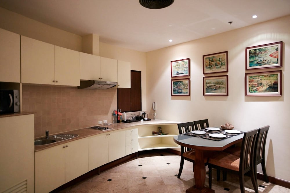 Фото The Davis Bangkok Hotel