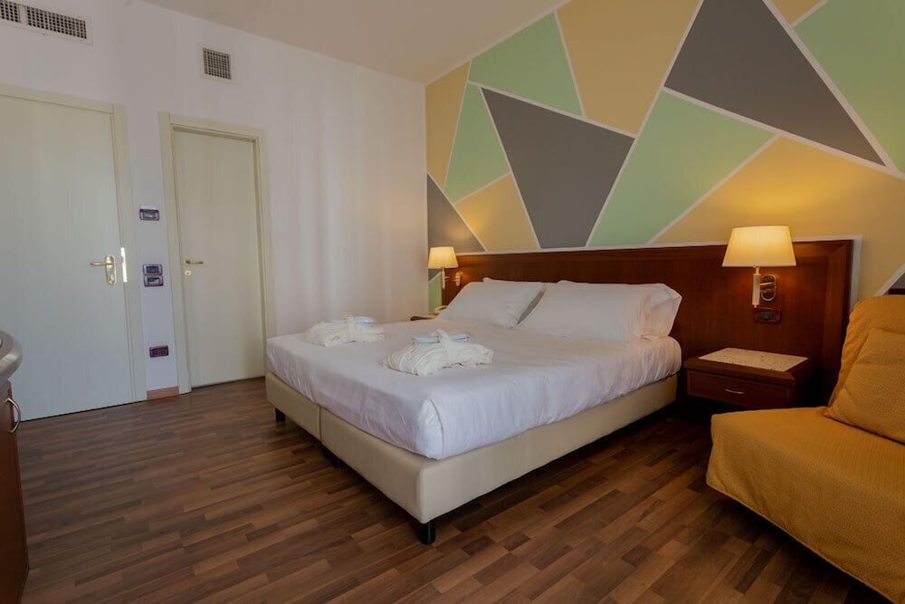 Фото Hotel Europa