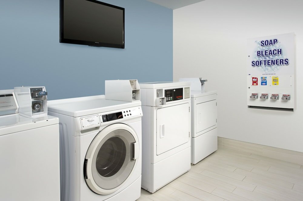 Фото Four Points by Sheraton Virginia Beach Oceanfront