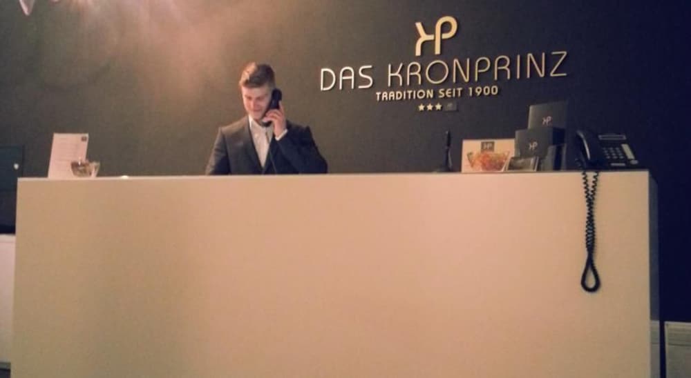 Фото Hotel Das Kronprinz