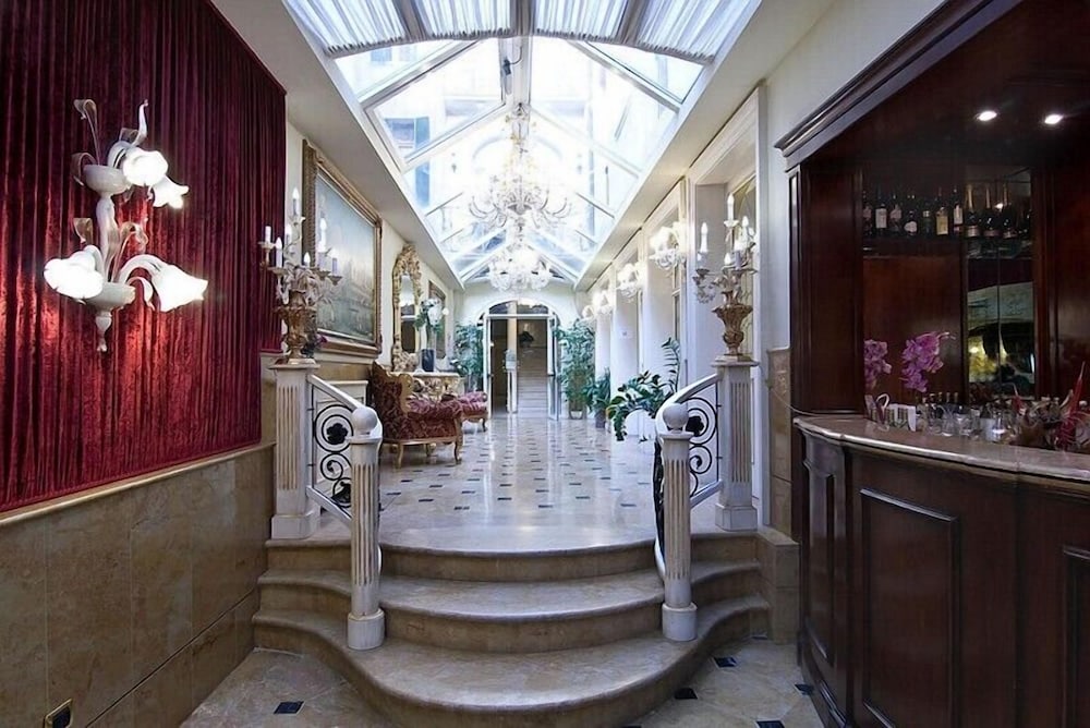 Фото Hotel Belle Epoque