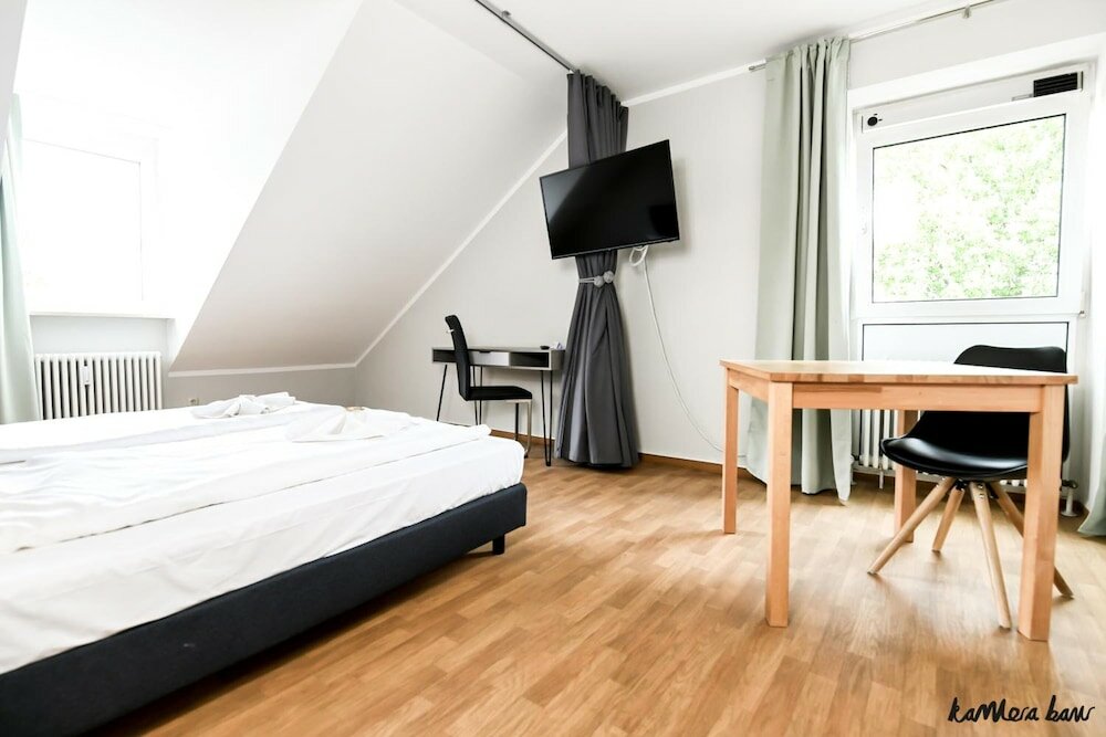 Фото Hotel Blutenburg