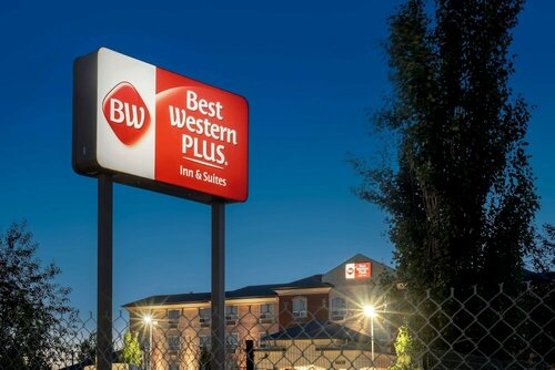 Гостиница Best Western Plus Red Deer Inn & Suites