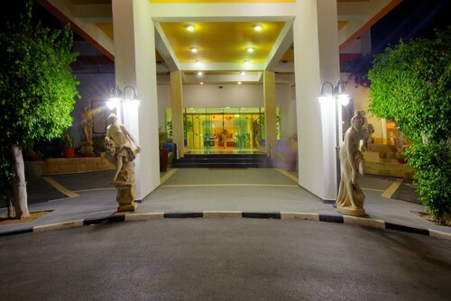 Гостиница Avlida Hotel в Пафосе