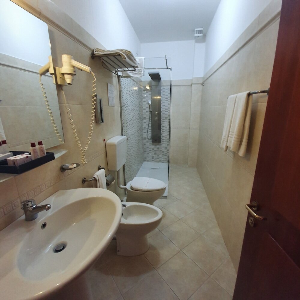 Фото Hotel Centrale