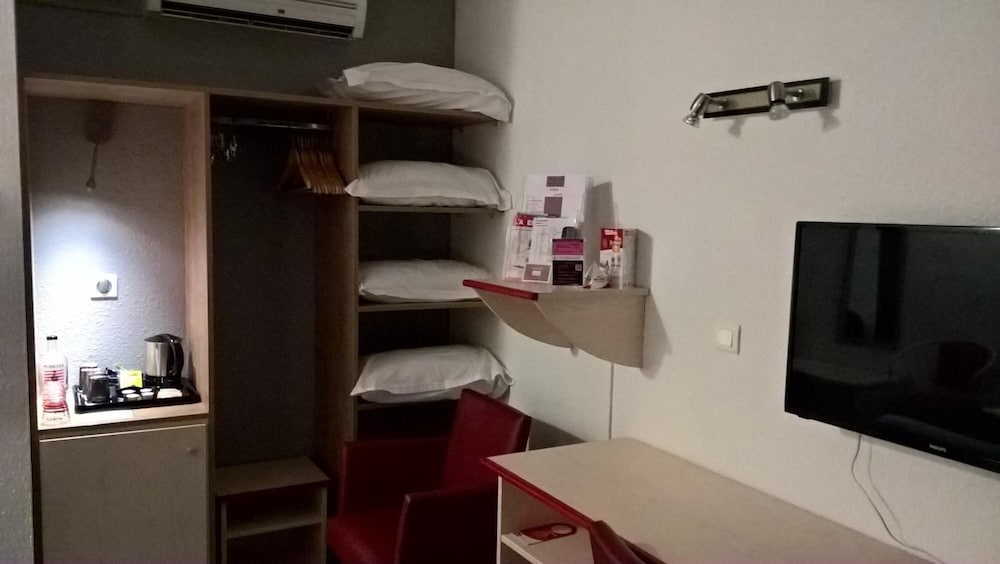 Фото Hotel Tambourin