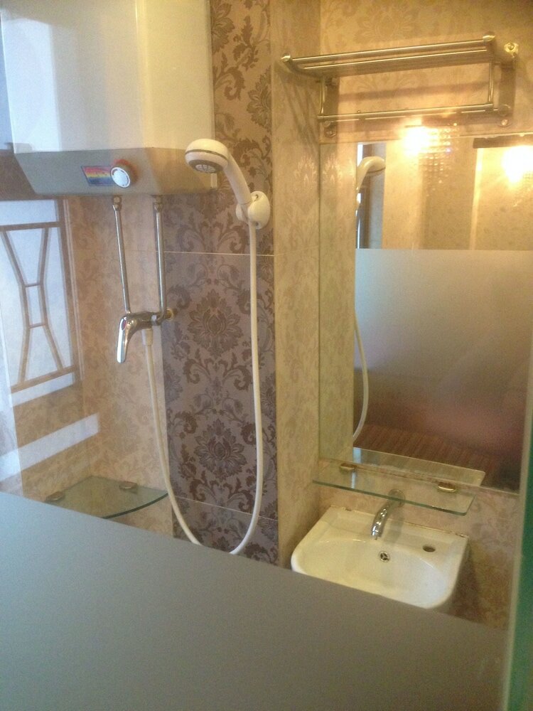 Фото Kowloon Youth Village Tsim Sha Tsui