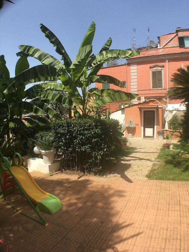 Фото Vatican Garden House