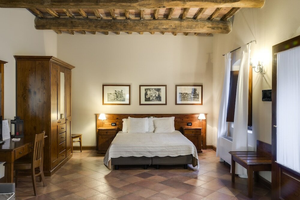 Фото Antico Casale L'Impostino