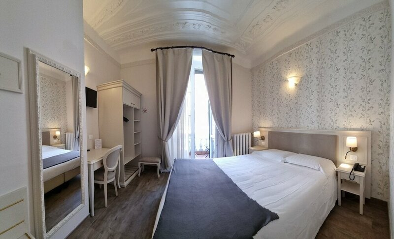 Гостиница Charly Hotel в Милане