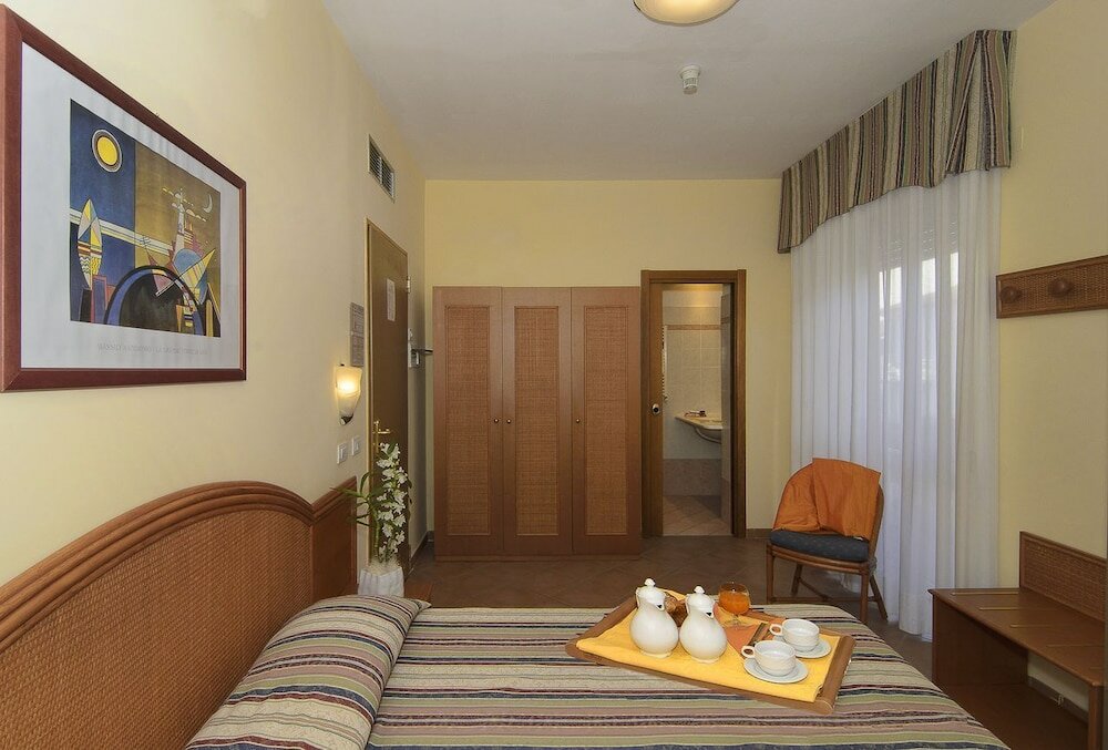 Фото Hotel Katy