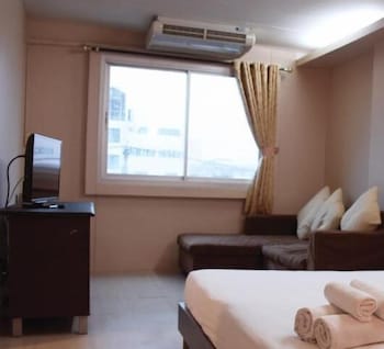 Фото Centric Place Hotel