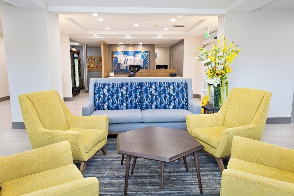 Фото Holiday Inn Express & Suites Sacramento Ne Cal Expo