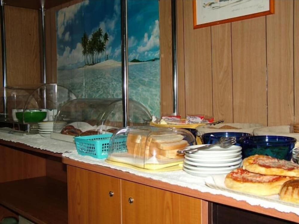 Фото Hotel Tuscolano