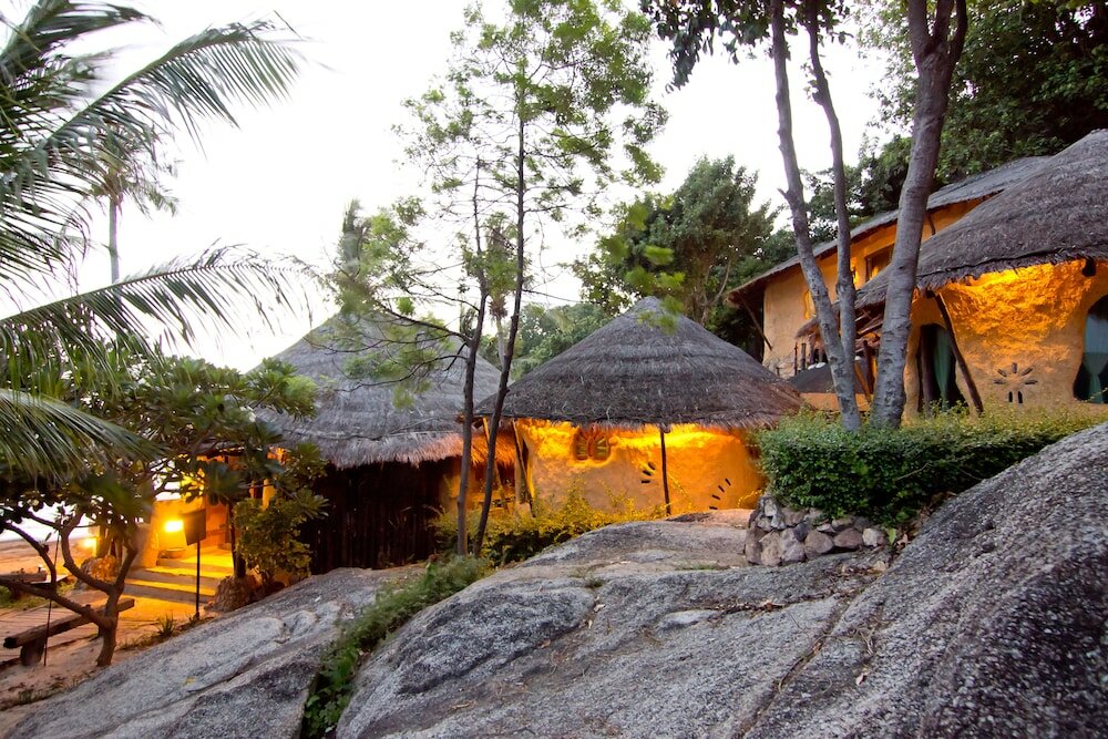 Фото Cocohut Beach Resort & SPA