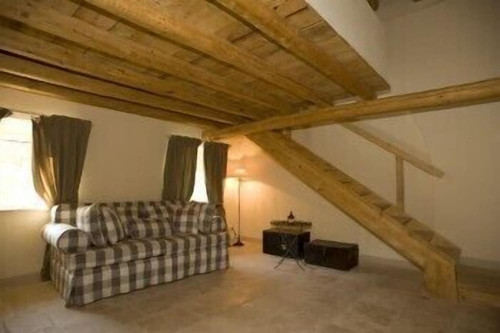 Фото Castello Camemi