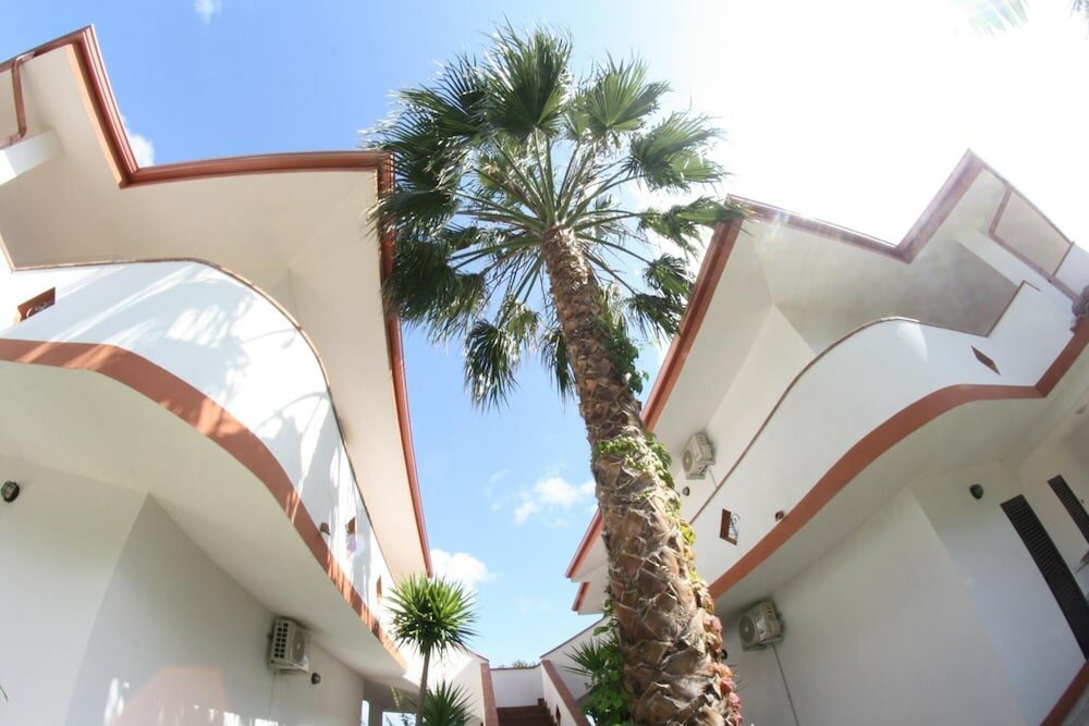 Фото Residence Hotel La Taverna