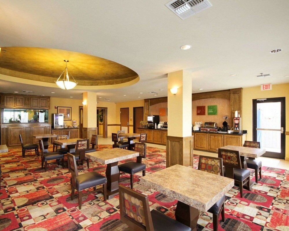 Фото Comfort Inn & Suites Donna near I-2